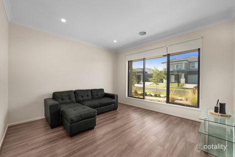 Property photo of 42 Bonhams Circuit Manor Lakes VIC 3024