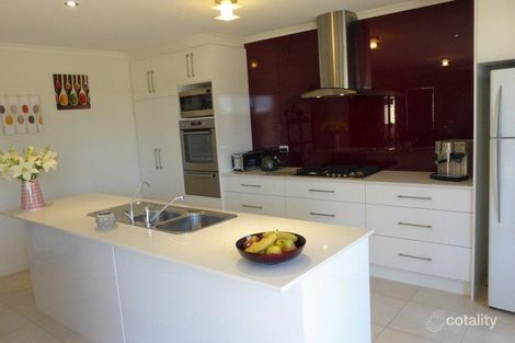 Property photo of 10 Yarr Crescent Seaford Meadows SA 5169