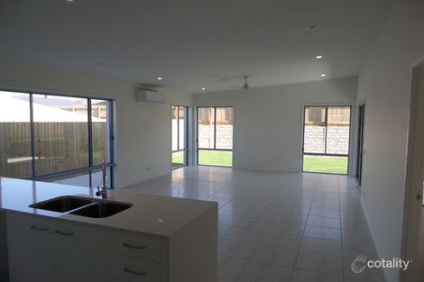 Property photo of 15 Rowe Crescent Thornlands QLD 4164
