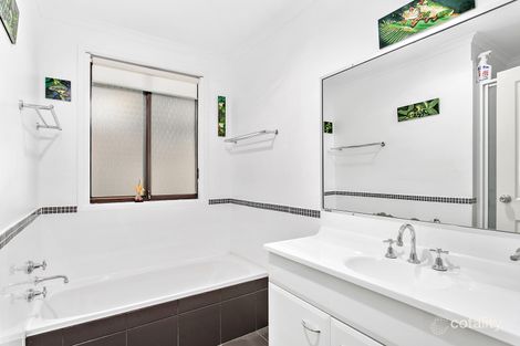 Property photo of 25 Jarrah Way Albion Park Rail NSW 2527