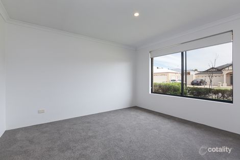 Property photo of 46 Chivalry Way Atwell WA 6164