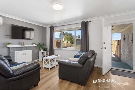 Property photo of 27 Caladenia Way Koongamia WA 6056