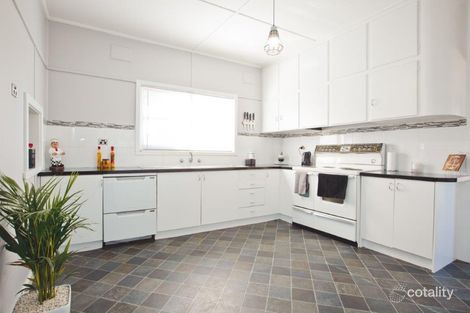 Property photo of 76 Conapaira Street Whitton NSW 2705