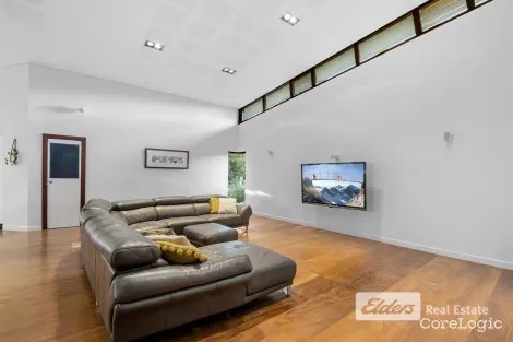 Property photo of 3 Nastes Court Gelorup WA 6230