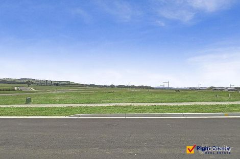 24 Coral Tree Cres, Calderwood, NSW 2527