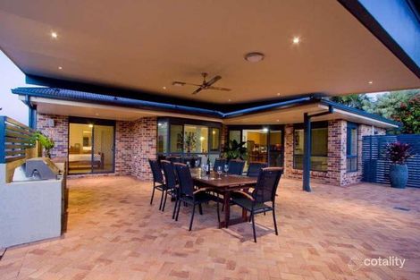 22 Taylor Pl, Wakerley, QLD 4154