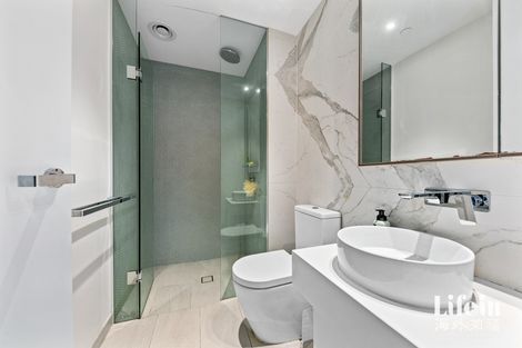 Property photo of 1108/77 Queens Road Melbourne VIC 3004