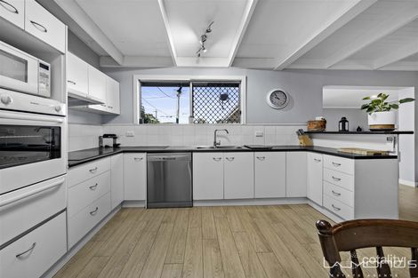 Property photo of 3 Raeburn Street Manly QLD 4179