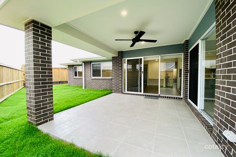 Property photo of 101 Taunton Circuit Upper Kedron QLD 4055