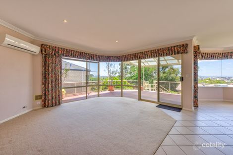 Property photo of 21 Armstrong Street Halls Head WA 6210