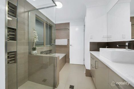 Property photo of 14 Yellowpatch Avenue Clinton QLD 4680