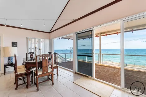 Property photo of 38 Halls Head Parade Halls Head WA 6210