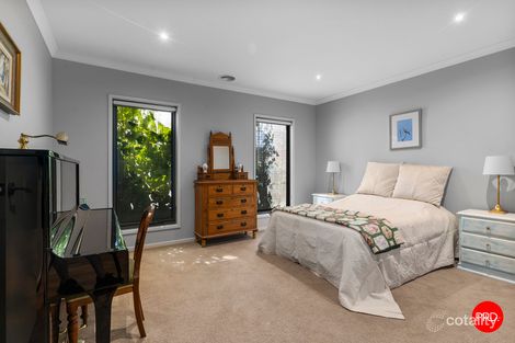 Property photo of 18 Black Street Long Gully VIC 3550