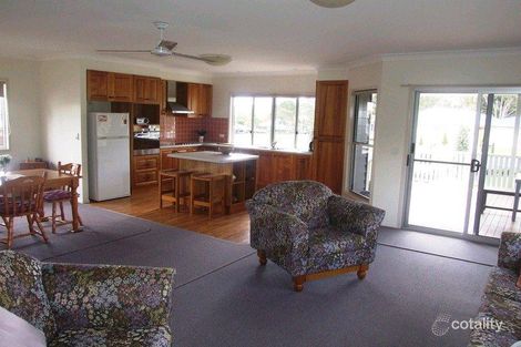 Property photo of 10 Samuel Avenue Crows Nest QLD 4355