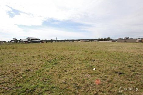 Property photo of 66 Taemore Close Haddon VIC 3351