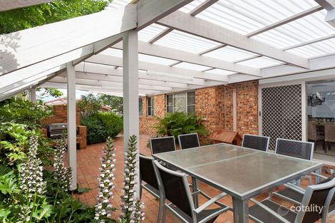 Property photo of 32 Clare Dennis Avenue Gordon ACT 2906