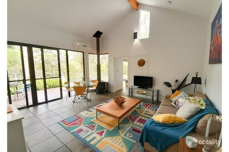 387 Henri Robert Dr, Clagiraba, QLD 4211