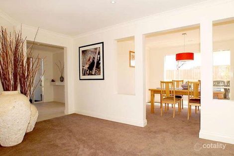 Property photo of 11 Samuel Way Mornington VIC 3931