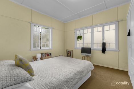Property photo of 32 Swan Terrace Windsor QLD 4030