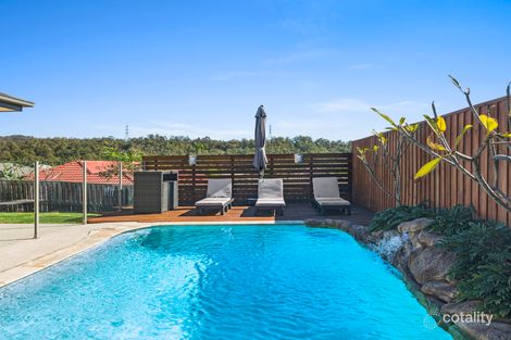 Property photo of 13 Faraday Crescent Pacific Pines QLD 4211