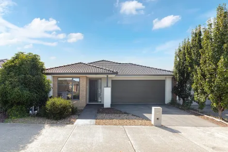 Property photo of 22 Docker Circuit Mickleham VIC 3064