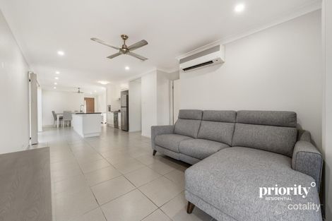 Property photo of 1/31 Hinchinbrook Avenue Fitzgibbon QLD 4018
