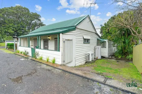 1 Little Maitland St, Stockton, NSW 2295