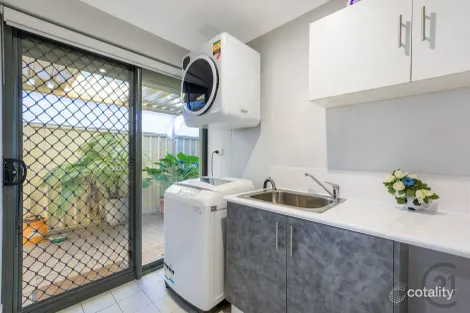 Property photo of 36 McCubbin Loop Dawesville WA 6211