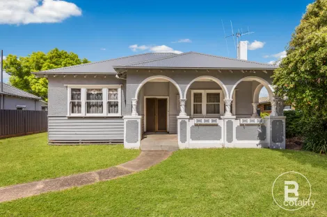 Property photo of 209 High Street Kangaroo Flat VIC 3555