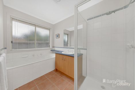 Property photo of 2 Flying Fox Terrace South Morang VIC 3752