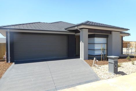 Property photo of 35 Carmen Road Point Cook VIC 3030