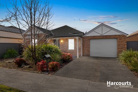 Property photo of 3 Sinclair Walk Pakenham VIC 3810