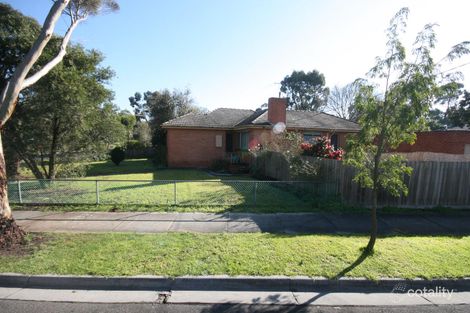 1 Allanfield Cres, Wantirna South, VIC 3152