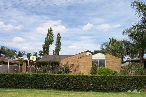 8 Argyll Cl, Camillo, WA 6111