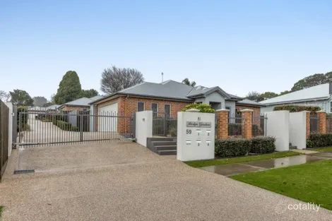 Property photo of 3/59 Jellicoe Street Mount Lofty QLD 4350