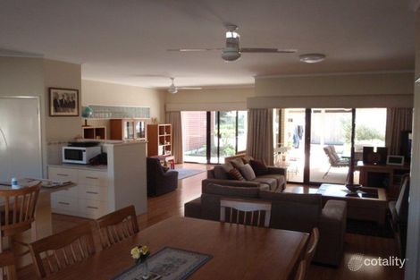 Property photo of 14 Tahiti Cove Beckenham WA 6107