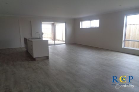 Property photo of 4 Sparkle Way Tarneit VIC 3029