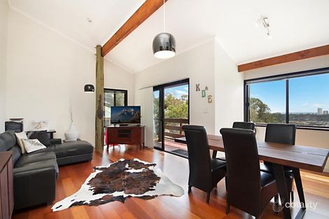 Property photo of 32 Foothill Street Elanora QLD 4221