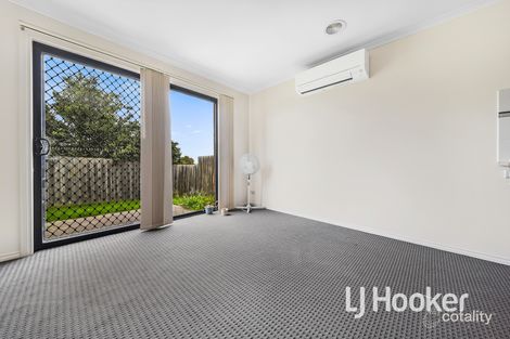 Property photo of 21/107 Army Road Pakenham VIC 3810