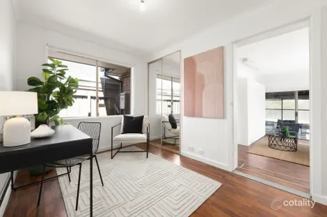 Property photo of 18 Woodworth Court Roxburgh Park VIC 3064