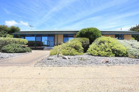 19 Tiddy Widdy Rd, Ardrossan, SA 5571