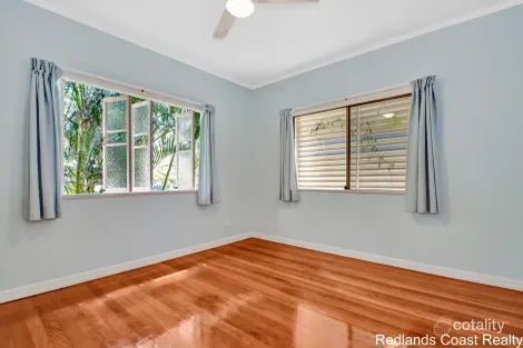 Property photo of 33 Alexander Street Macleay Island QLD 4184