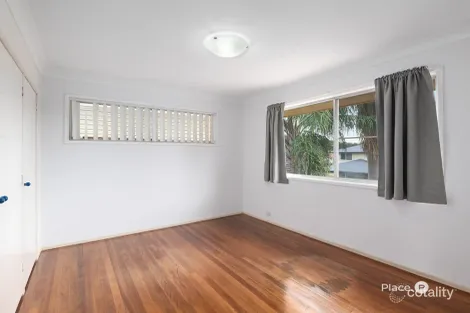 Property photo of 2 Tartarian Street Macgregor QLD 4109