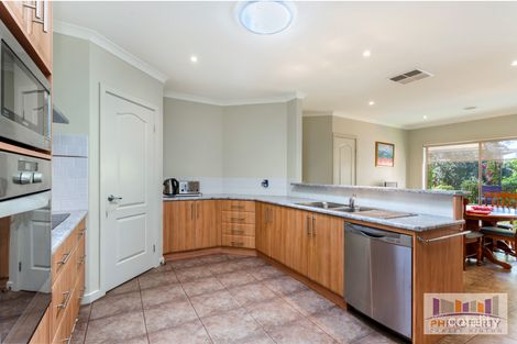 Property photo of 14 Ritchie Drive Kangaroo Flat VIC 3555