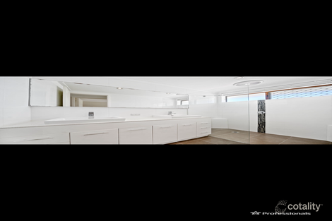 Property photo of 37 Glenbank Crescent Kallaroo WA 6025