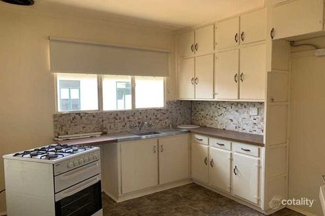 Property photo of 8 Kanooka Grove Doveton VIC 3177