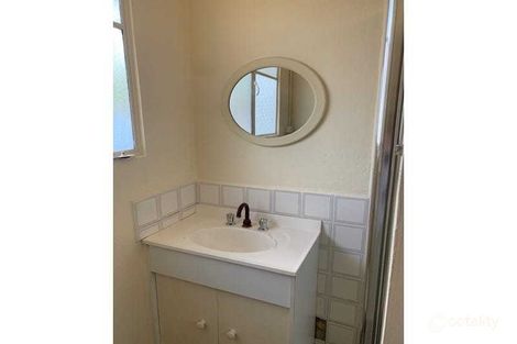 Property photo of 8 Kanooka Grove Doveton VIC 3177