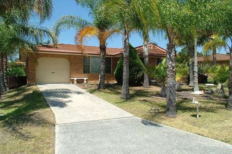 16 Charmian Cres, Watanobbi, NSW 2259