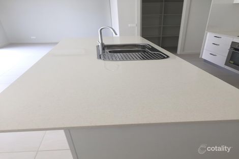 Property photo of 8 Jumbuck Circuit Carrum Downs VIC 3201