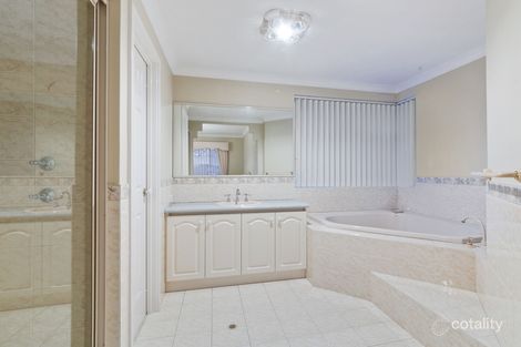 6 Turfan Way, Lake Coogee, WA 6166